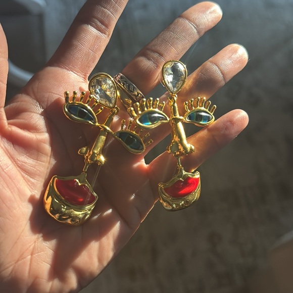 Eye See Love Earing Set - Picture 12 of 17